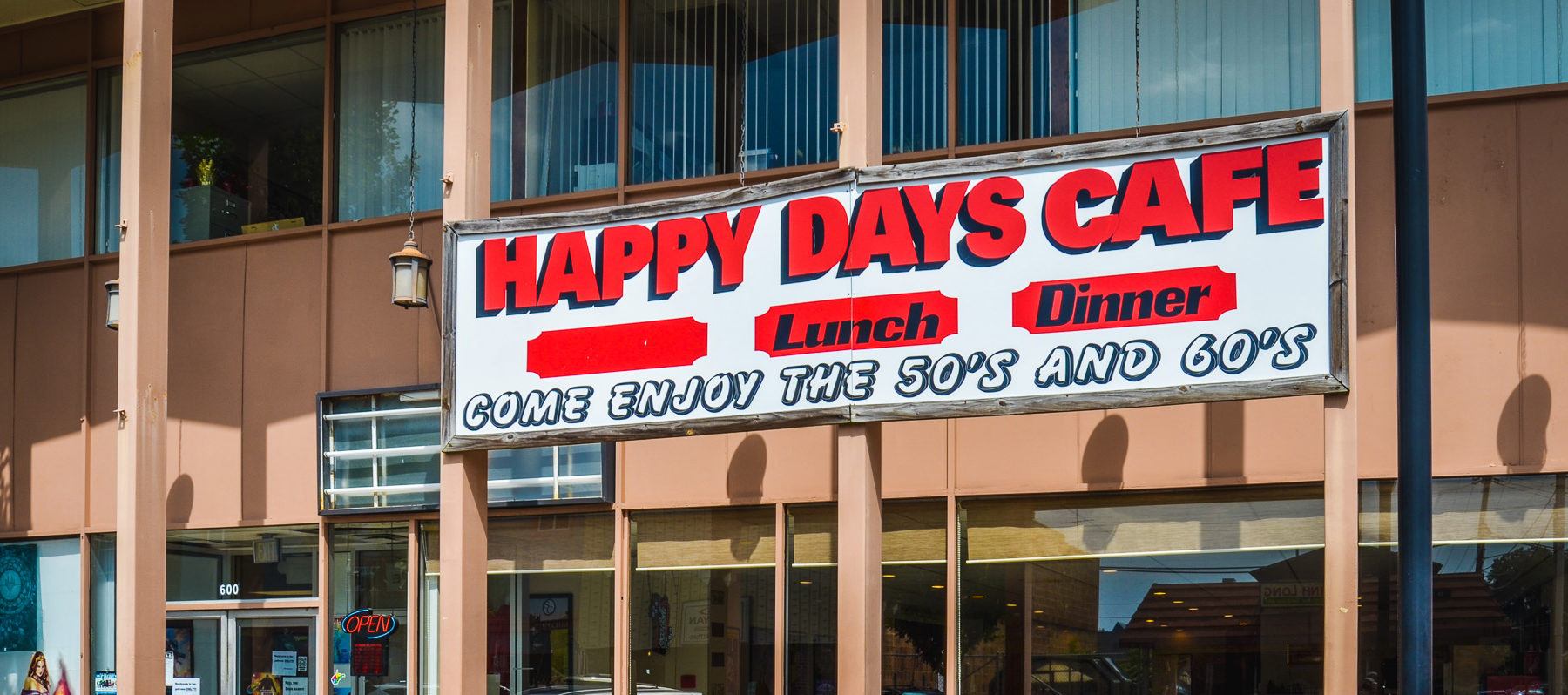 Happy Days Sign