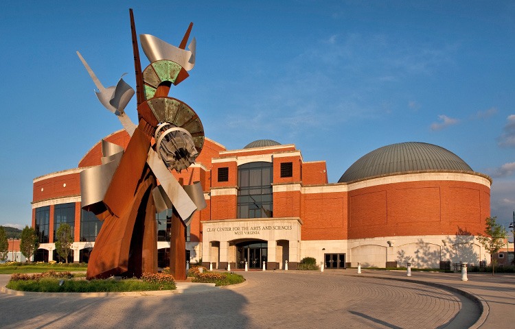 Exterior of Clay Center for the Arts & Sciences.